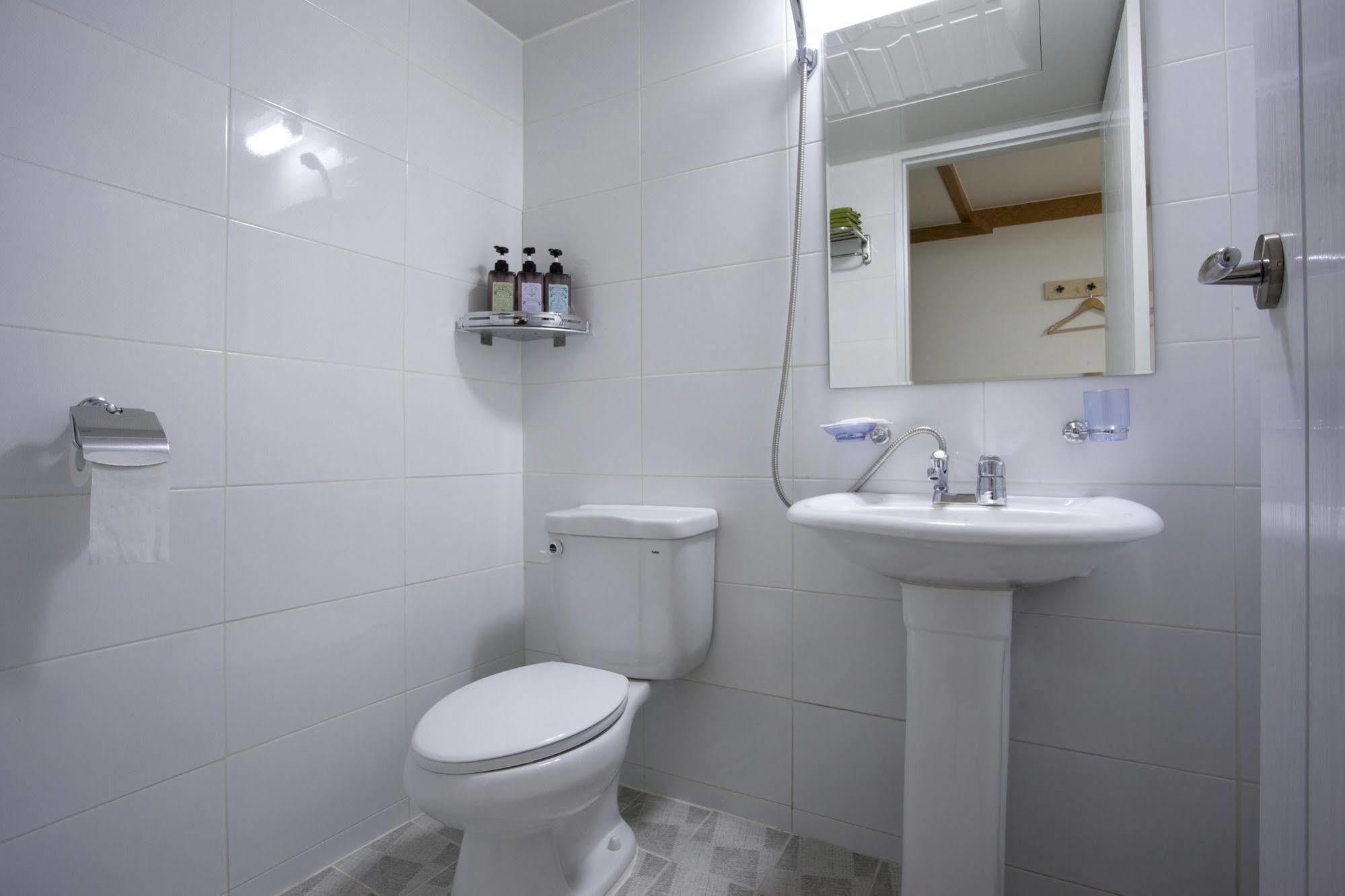 Mini Hotel Dalkom In Dongdaemun Seoul Bagian luar foto